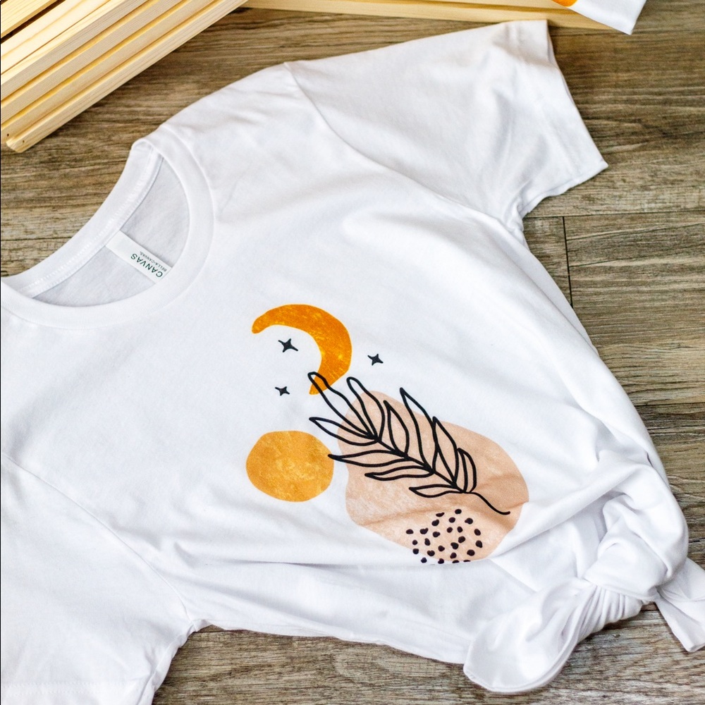 DeJa Vu Graphic Tee